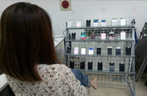 khái niệm bot farm là gì